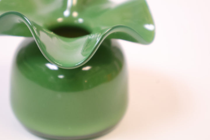 Mini Ruffle Bud Vase- Dark Green