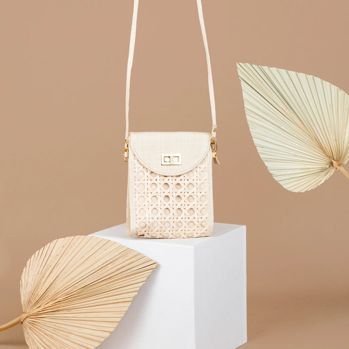 woven-rattan-crossbody-bag_7984