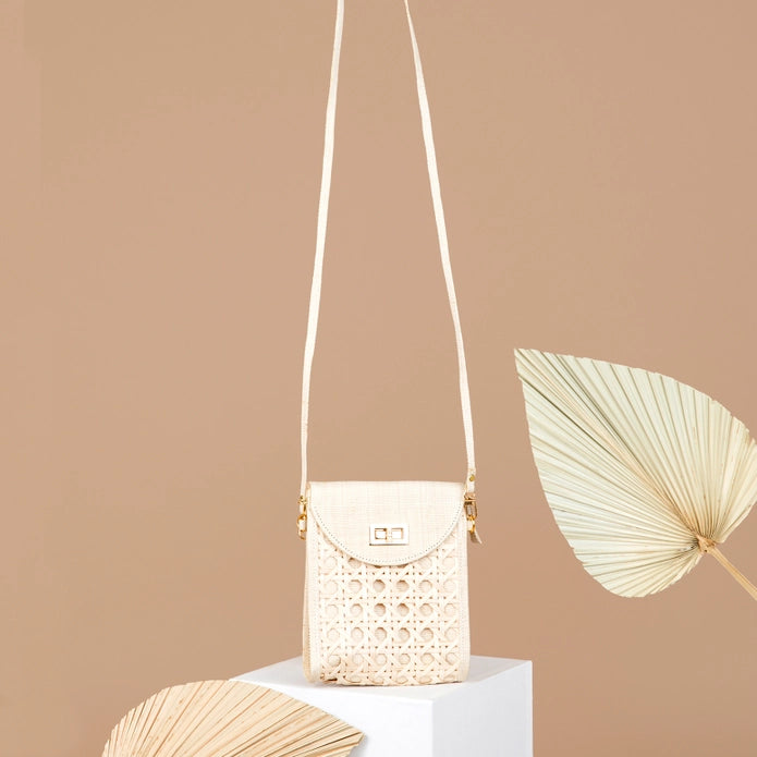 woven-rattan-crossbody-bag_7985