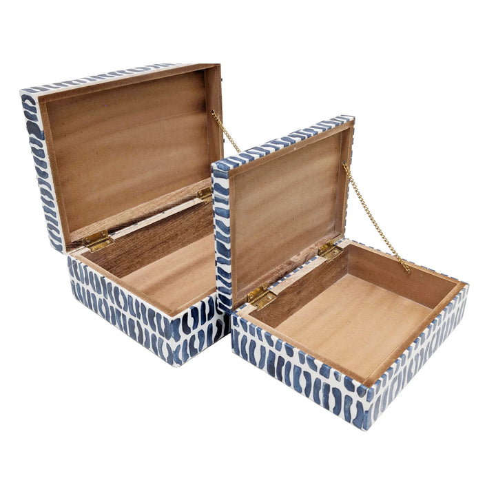 Blue &amp; White Flowing Pattern Bone Box