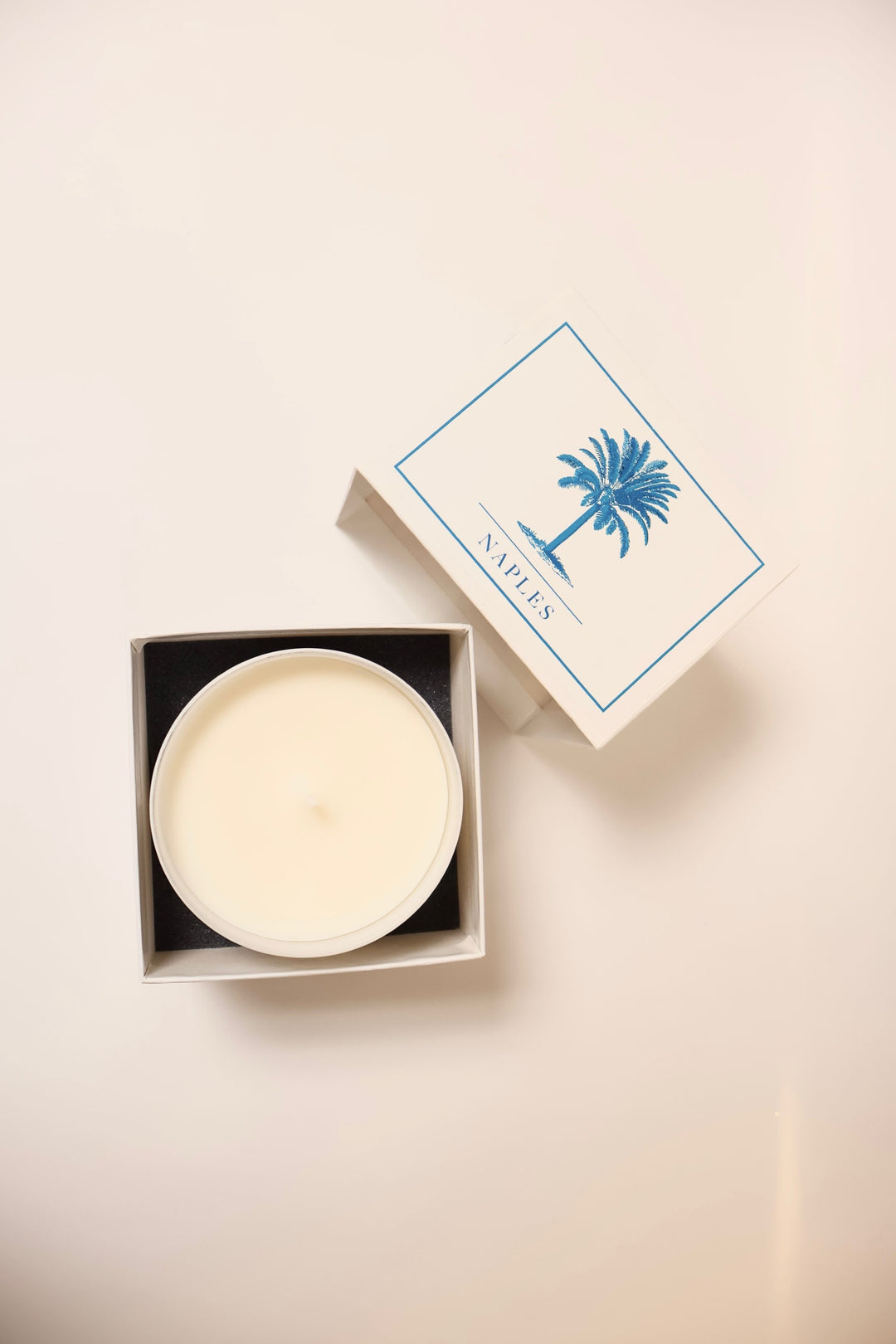 White Palm Naples Candle- 9oz