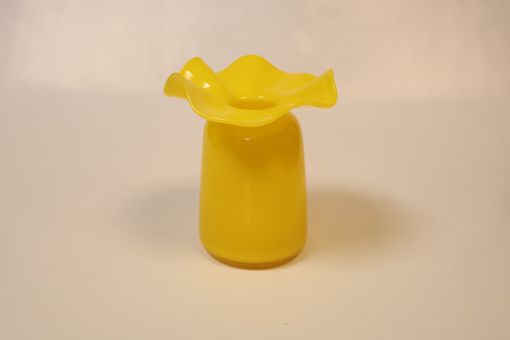 Medium Ruffle Bud Vase- Yellow