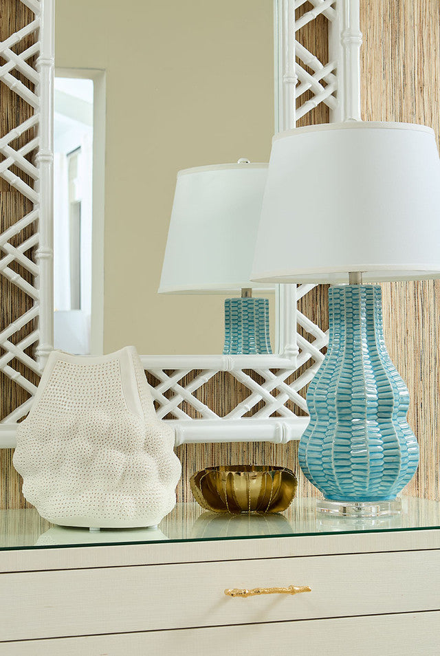 Quinn Lamp with 17" Shade