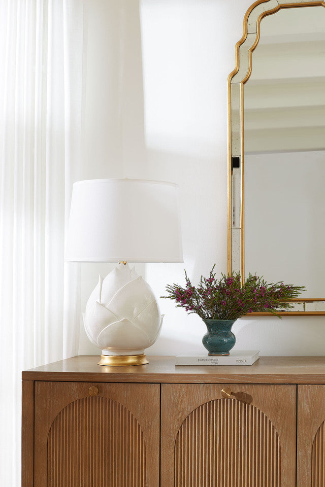 Budding Lamp with 17" Shade