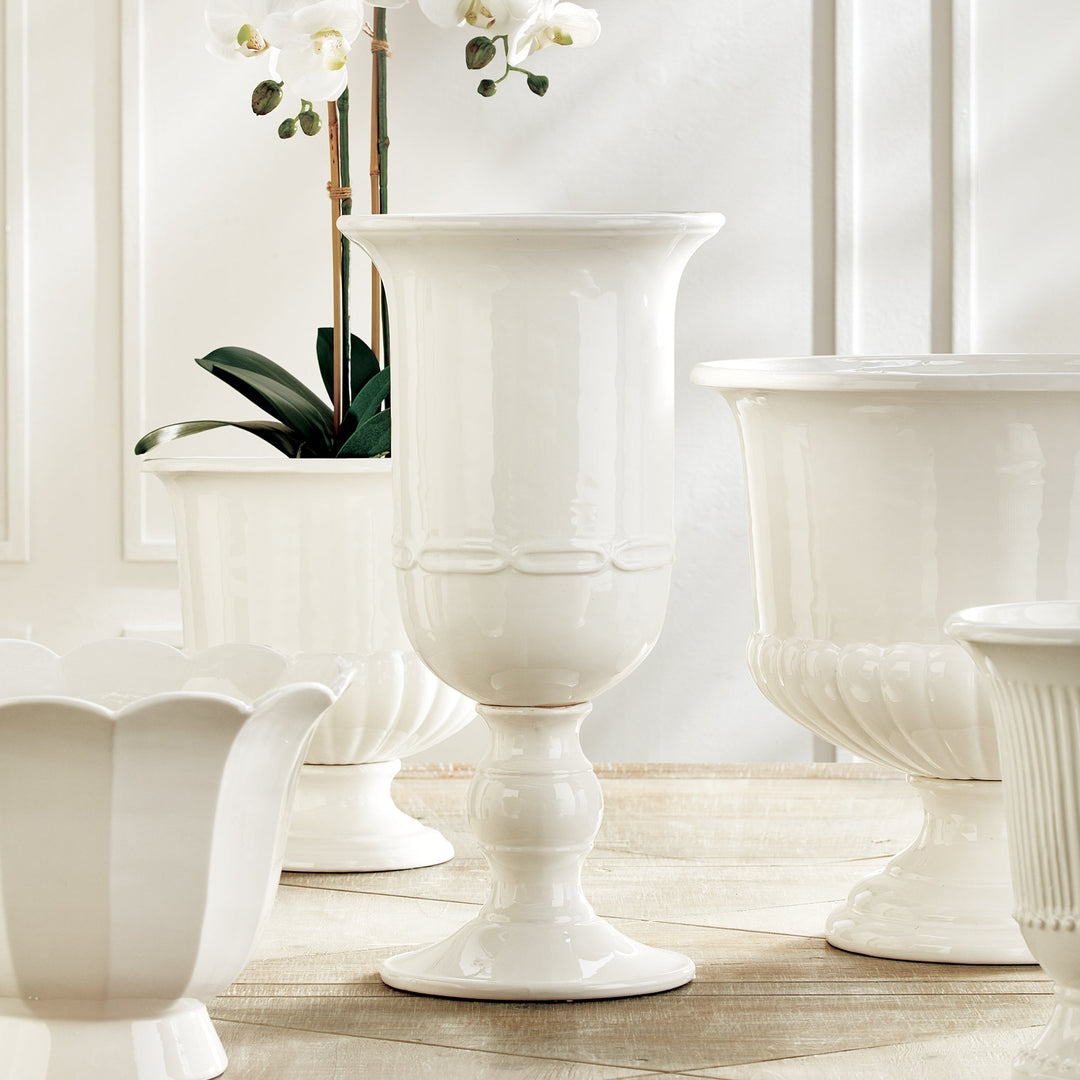 Mirabelle Petite Pedestal Urn